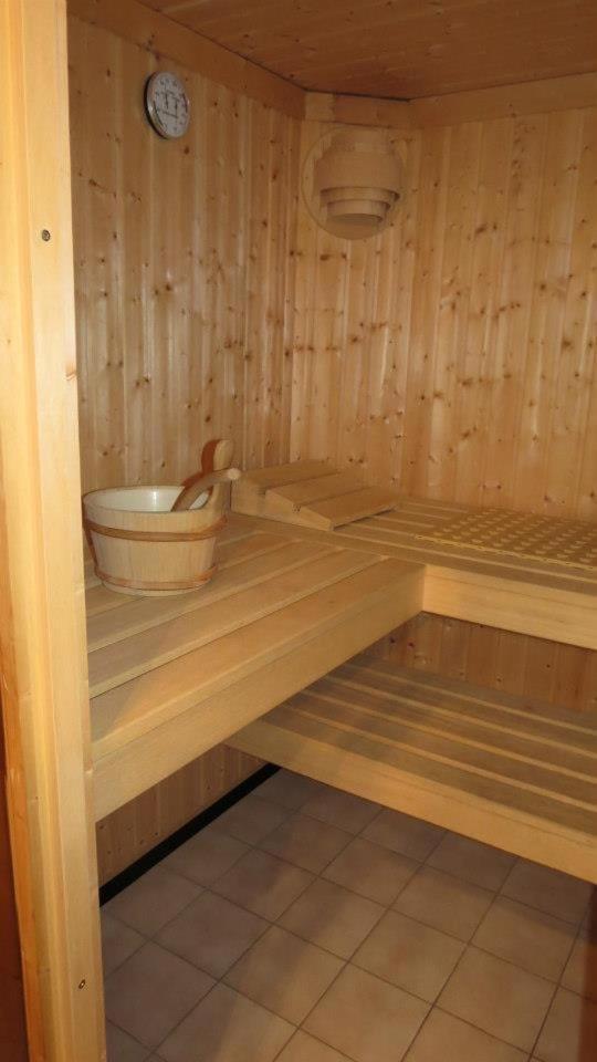 Ferienwohnungen Wiek, Haus Luv & Lee Wiek auf Ruegen Luaran gambar
