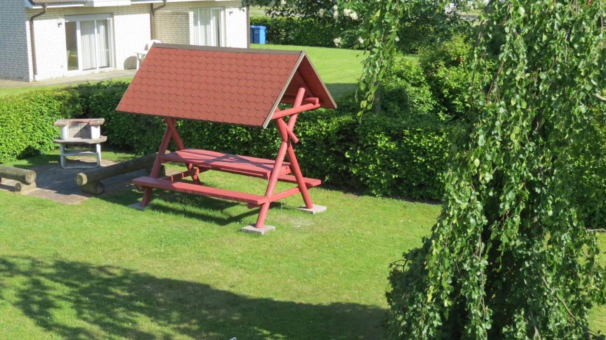 Ferienwohnungen Wiek, Haus Luv & Lee Wiek auf Ruegen Luaran gambar